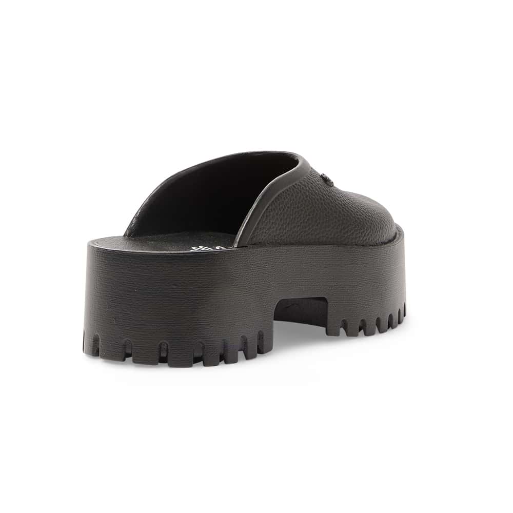 Toshi Loafer in Black Smooth