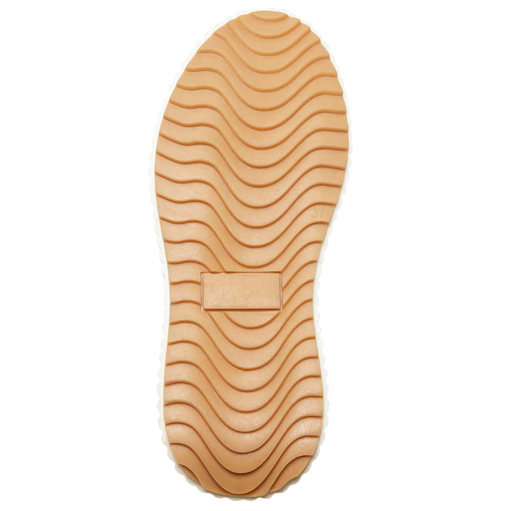 Vicinity Sneaker in Tan