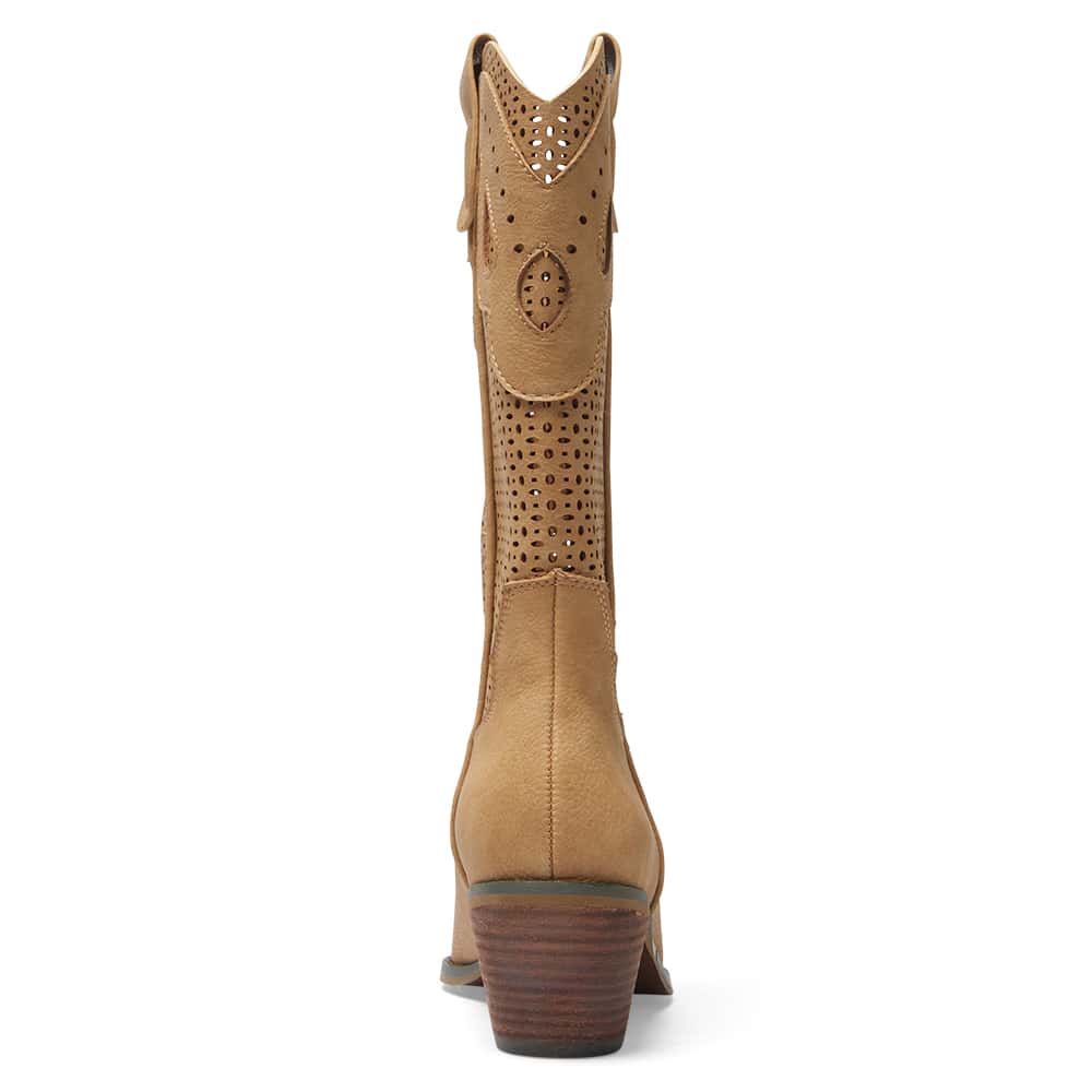 Wyoming Boot in Caramel Nubuck