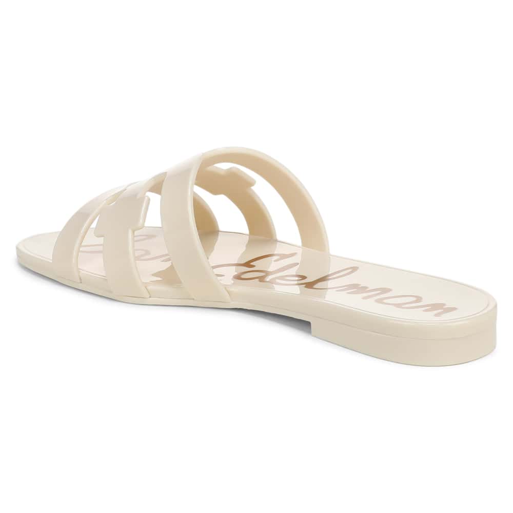 Bay Slide in Modrn Ivory Jelly Jelly