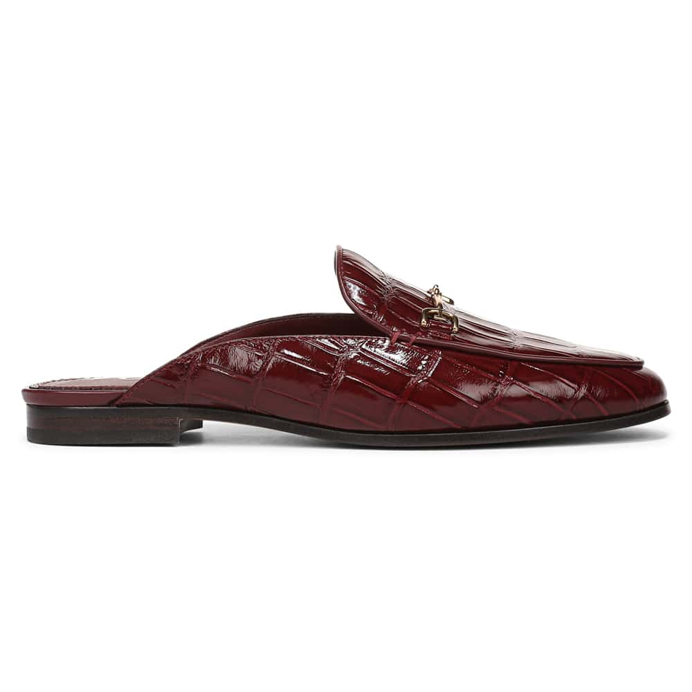 Linnie Flat in French Merlot Croc Croc