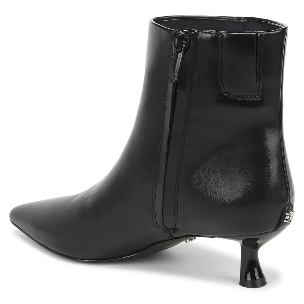 Ryla Boot in Black Leather
