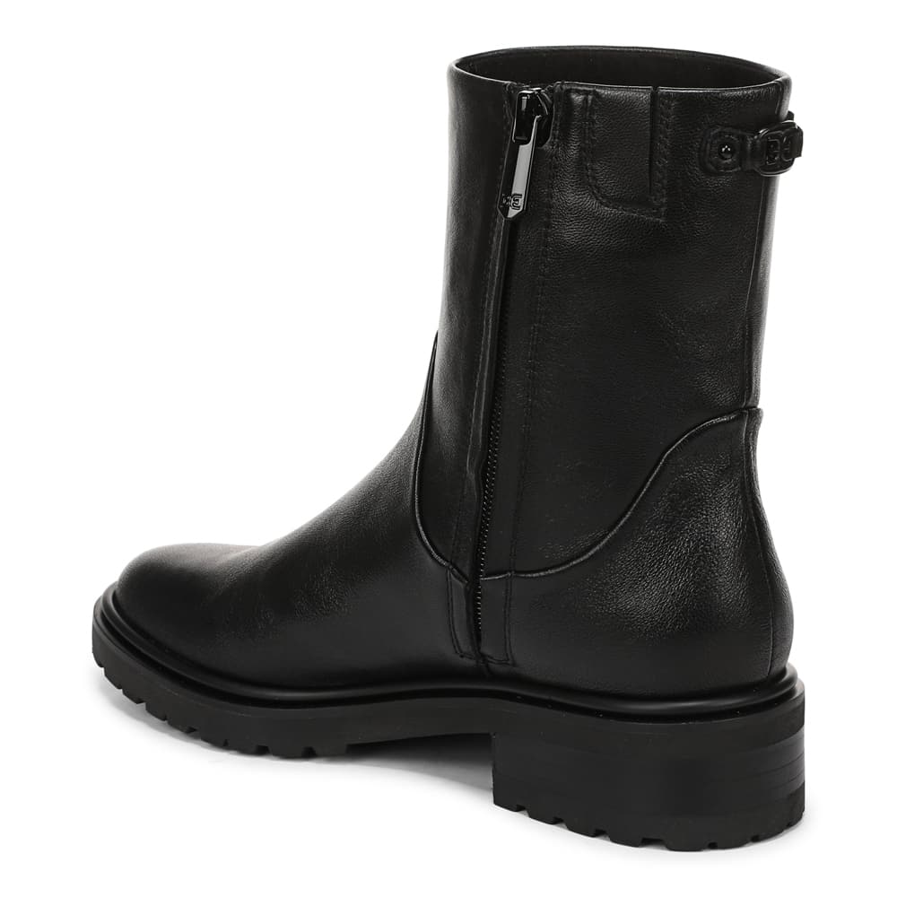 Sky Boot in Black Leather