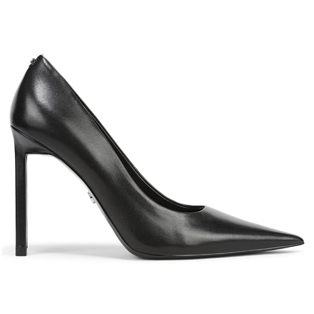 Talula Pumps in Black Leather