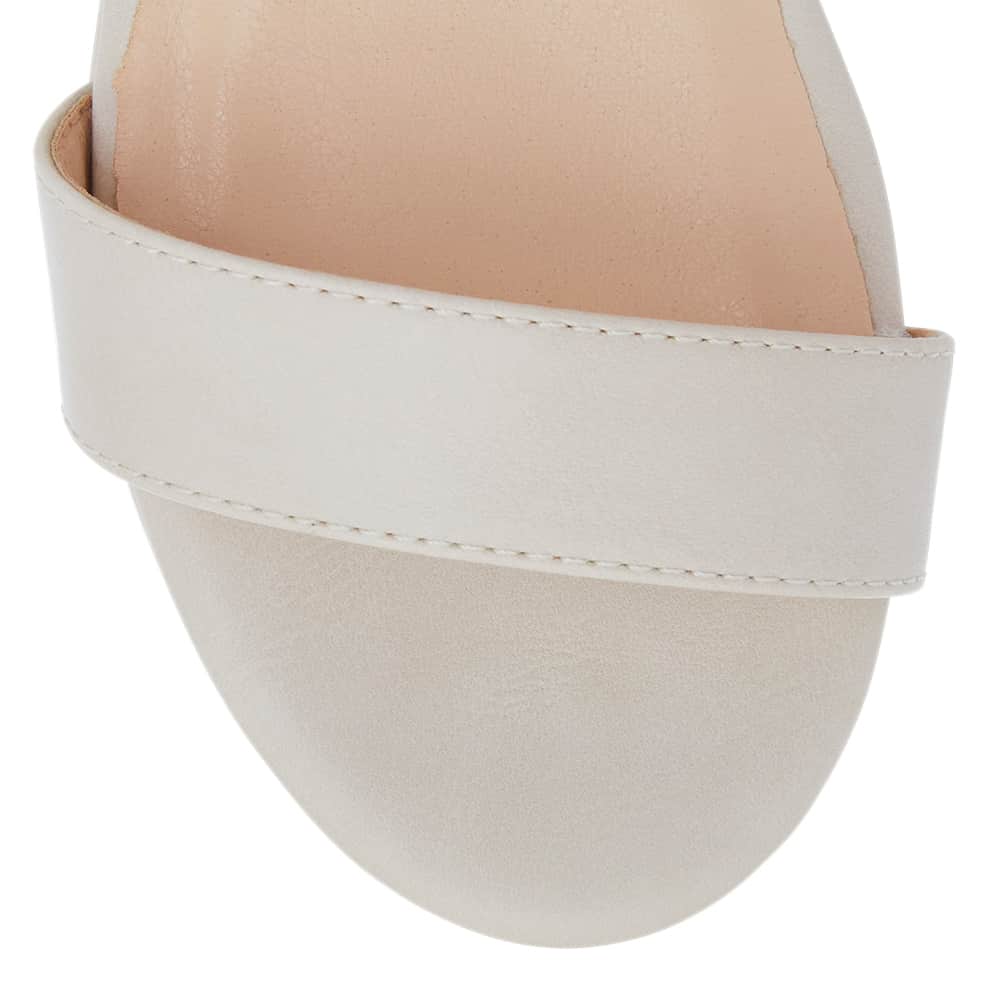 Abbey Wedge in Off White Smooth Smooth