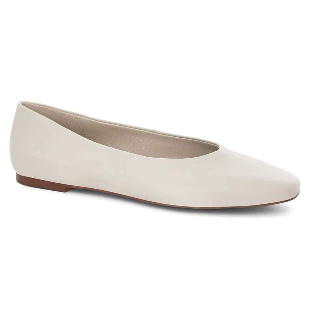 Amanda Ballet Flat in Bone Leather
