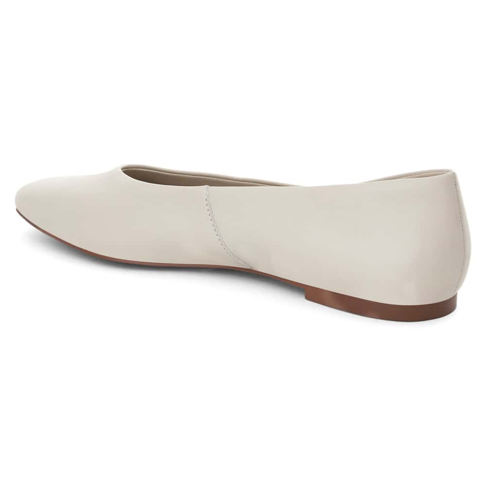 Amanda Ballet Flat in Bone Leather