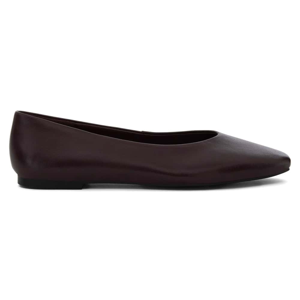 Amanda Ballet Flat in Wine   Leather