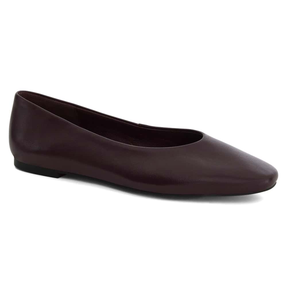 Amanda Ballet Flat in Wine   Leather