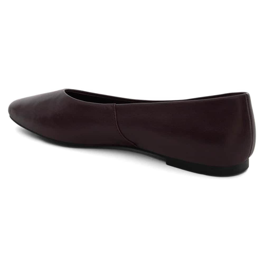 Amanda Ballet Flat in Wine   Leather