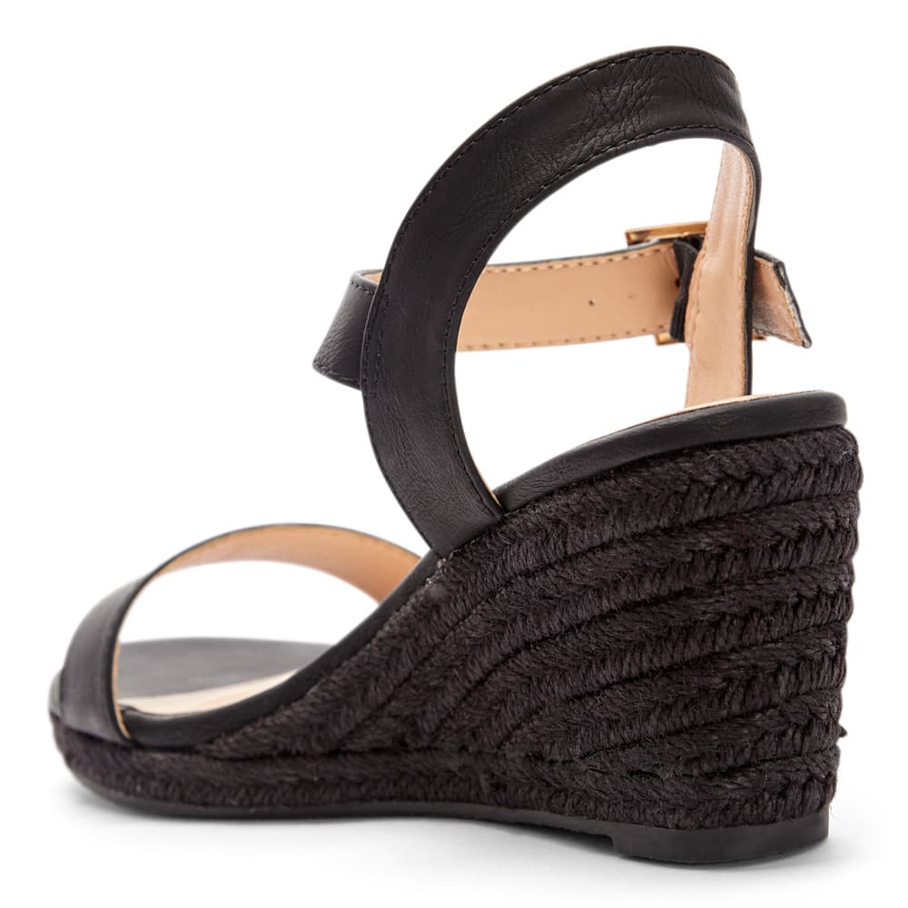 Annie Wedge in Black On Black