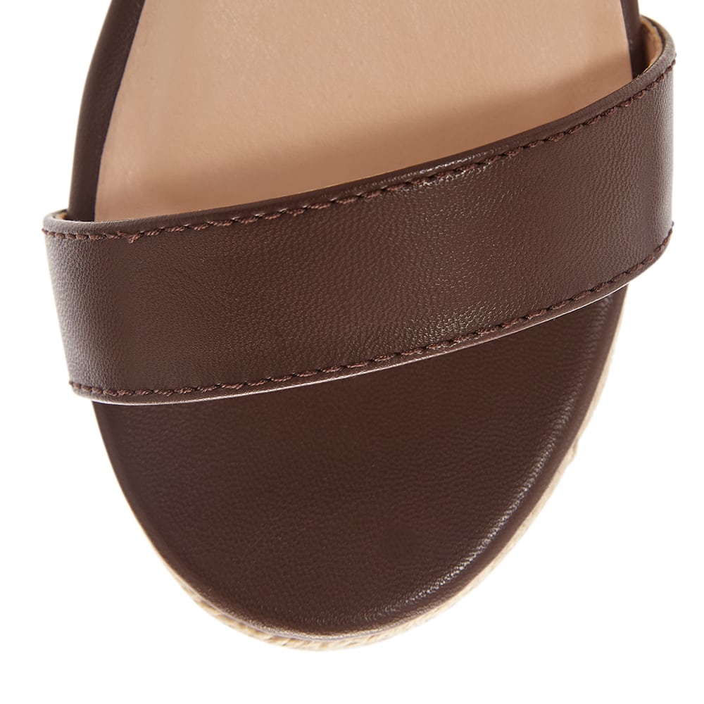 Annie Wedge in Chocolate Smooth