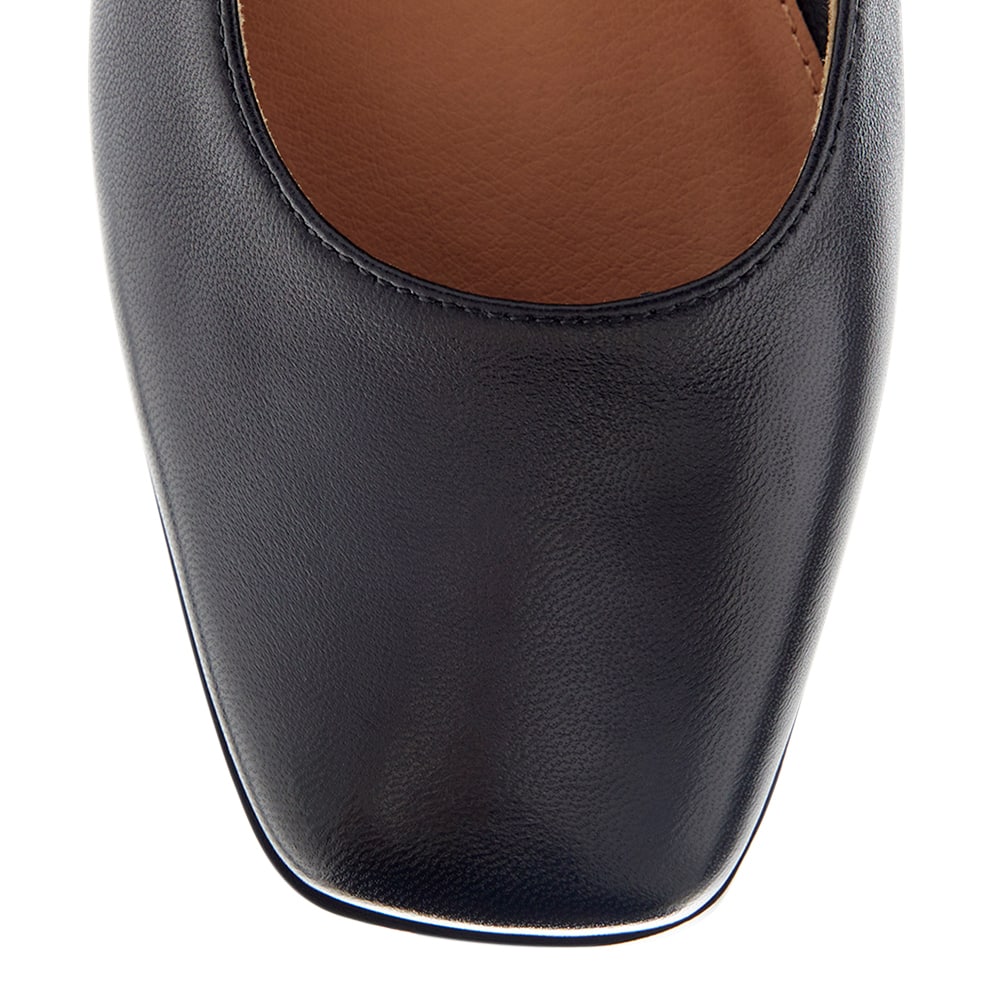 Avanti Ballet Flat in Black Leather