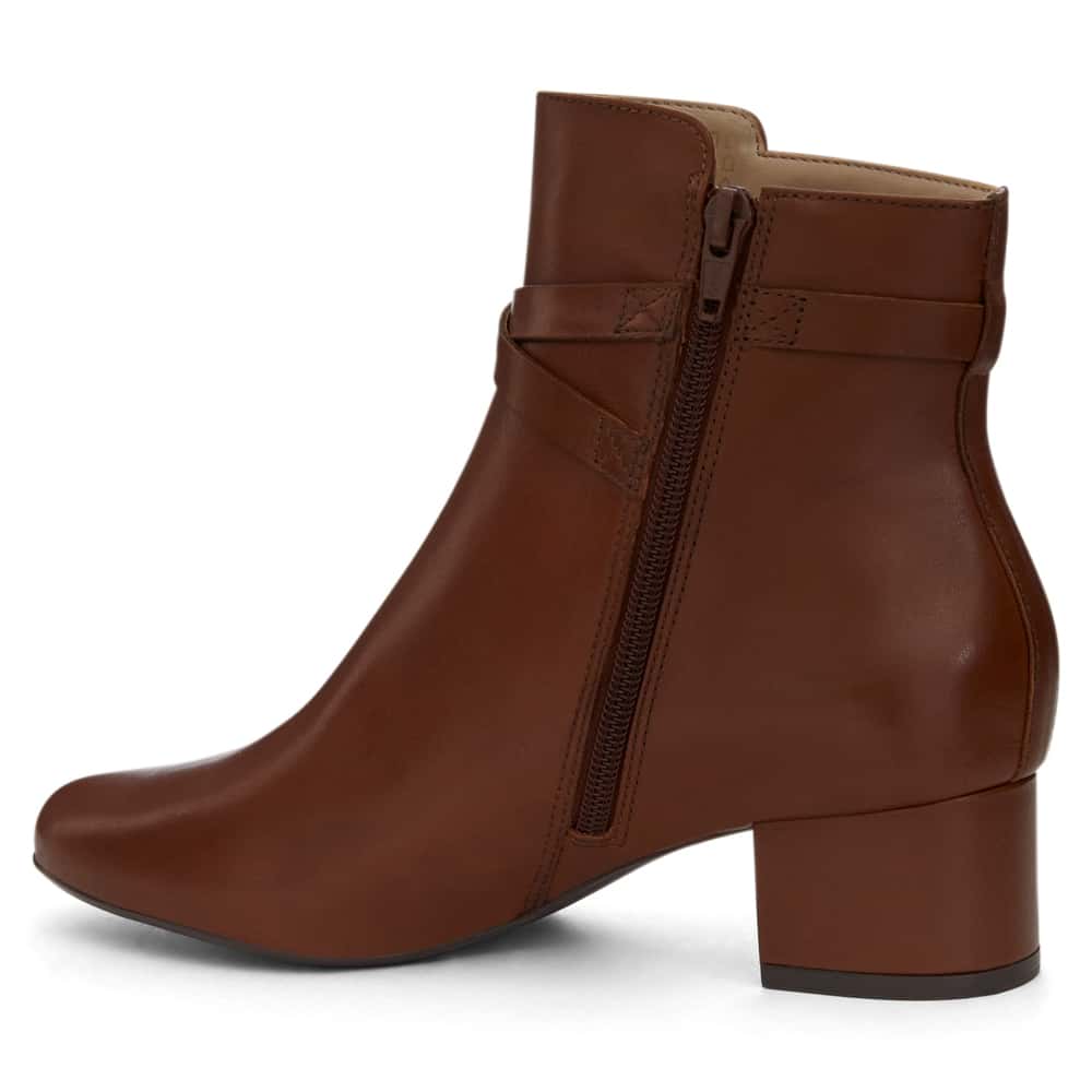 Bravo Boot in Tan Leather