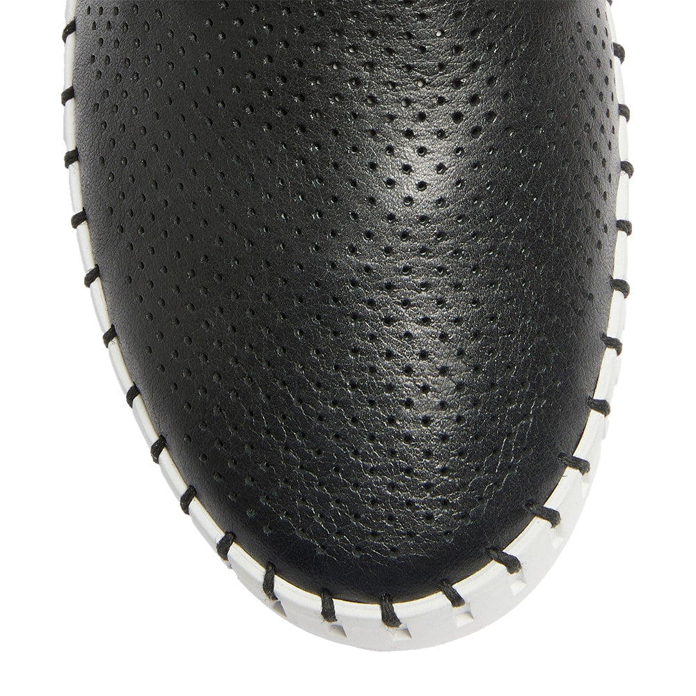 Central Sneaker in Black Leather