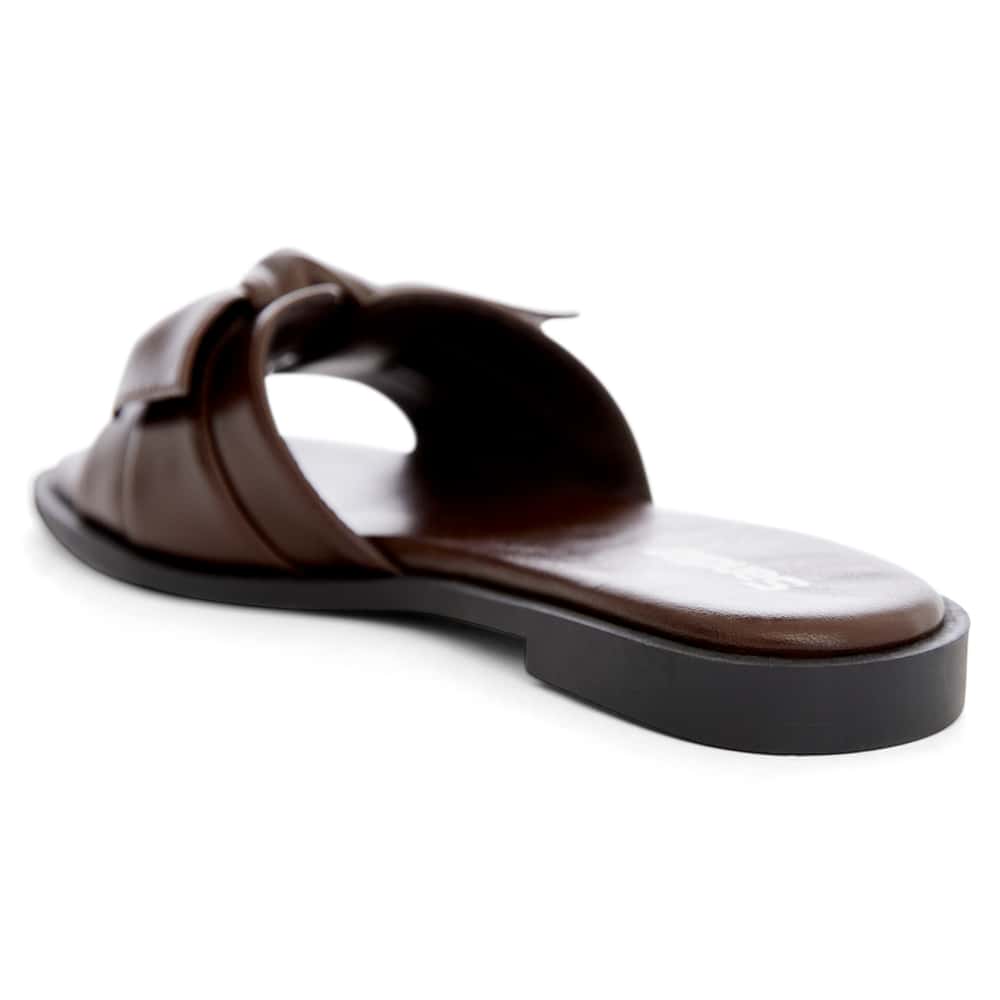 Dahlia Flat in Chocolate Smooth