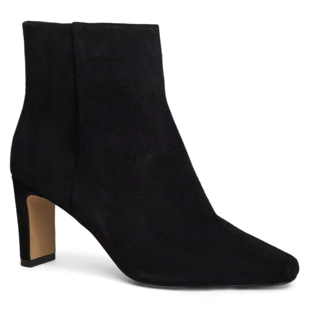 Drama Boot in Black Suede