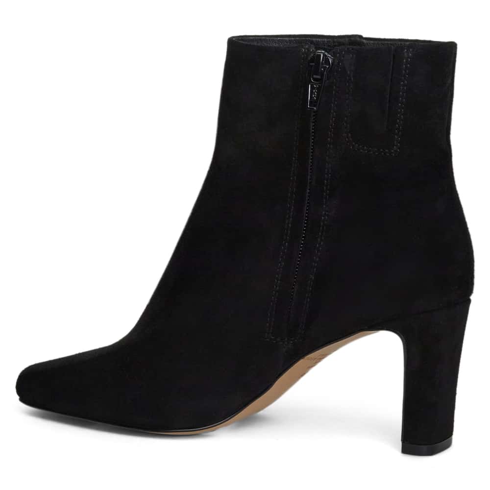 Drama Boot in Black Suede