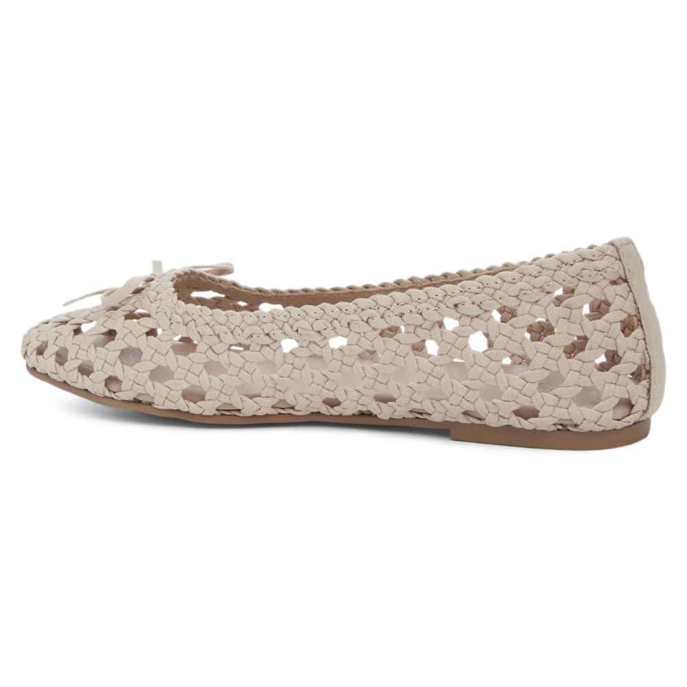 Eden Ballet Flat in Natural