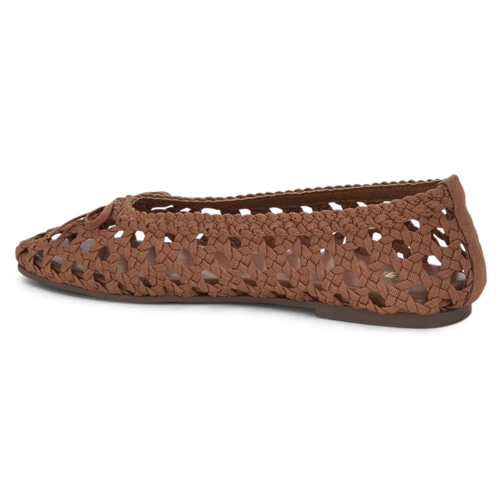 Eden Ballet Flat in Tan