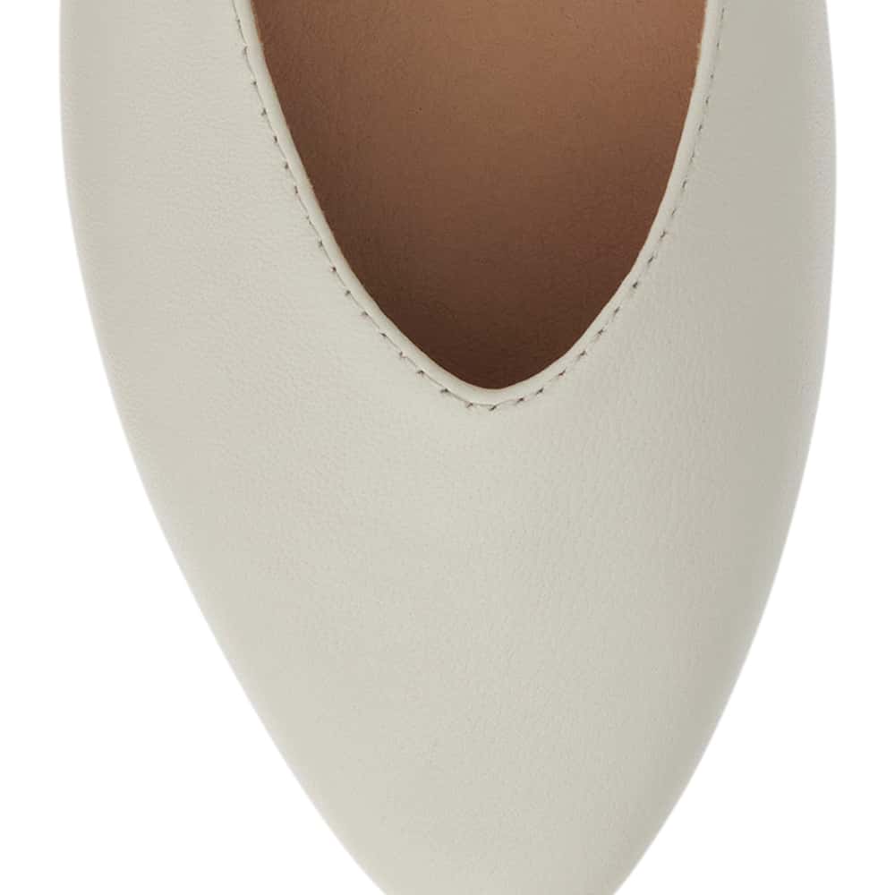 Elite Ballet Flat in Ivory Leather