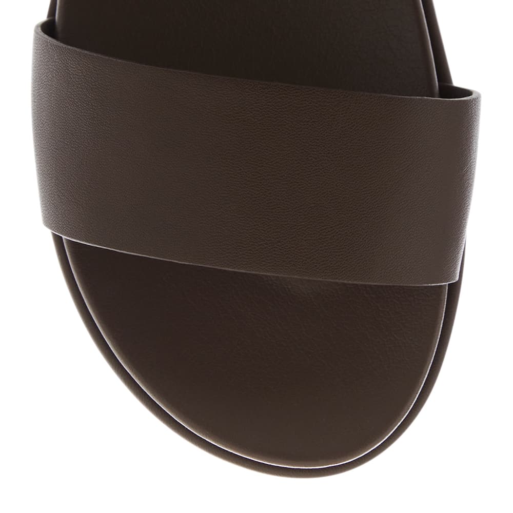 Felix Sandal in Chocolate Smooth