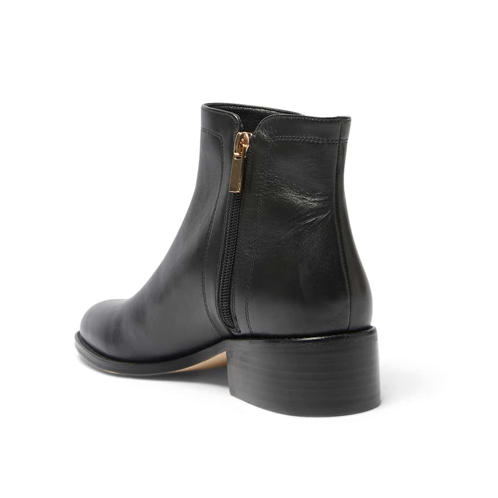 Fenton Boot in Black Leather