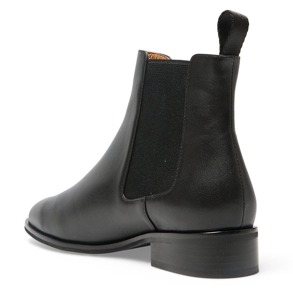 Fitzroy Boot in Black Leather
