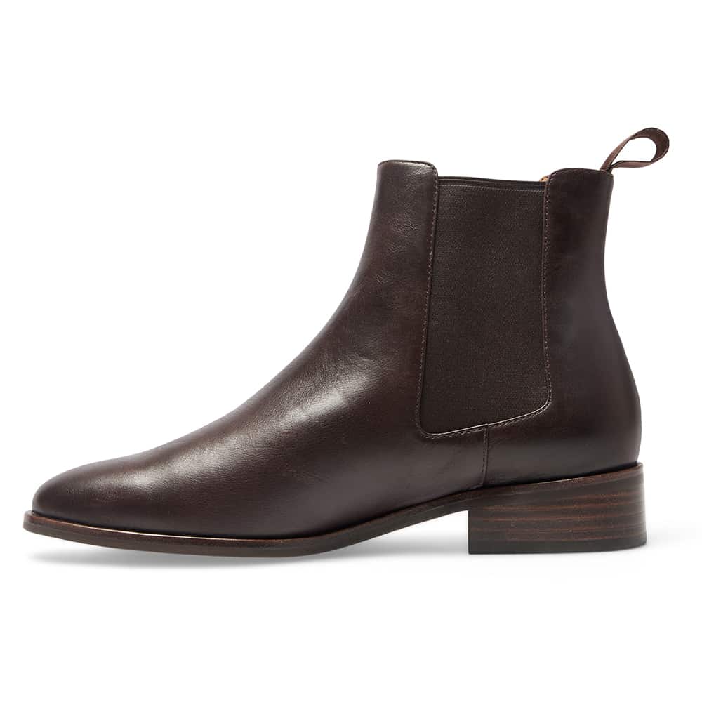 Fitzroy Boot in Chocolate Glove Leather