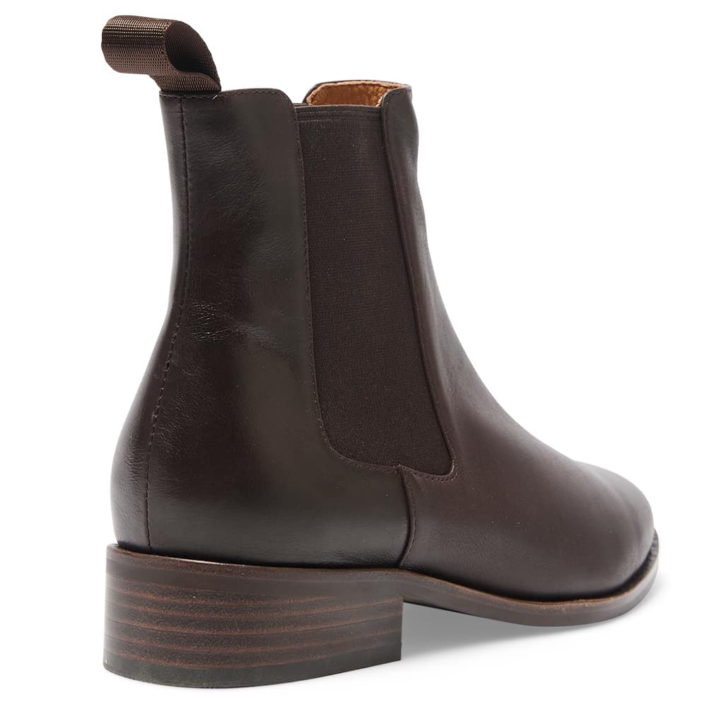 Fitzroy Boot in Chocolate Glove Leather