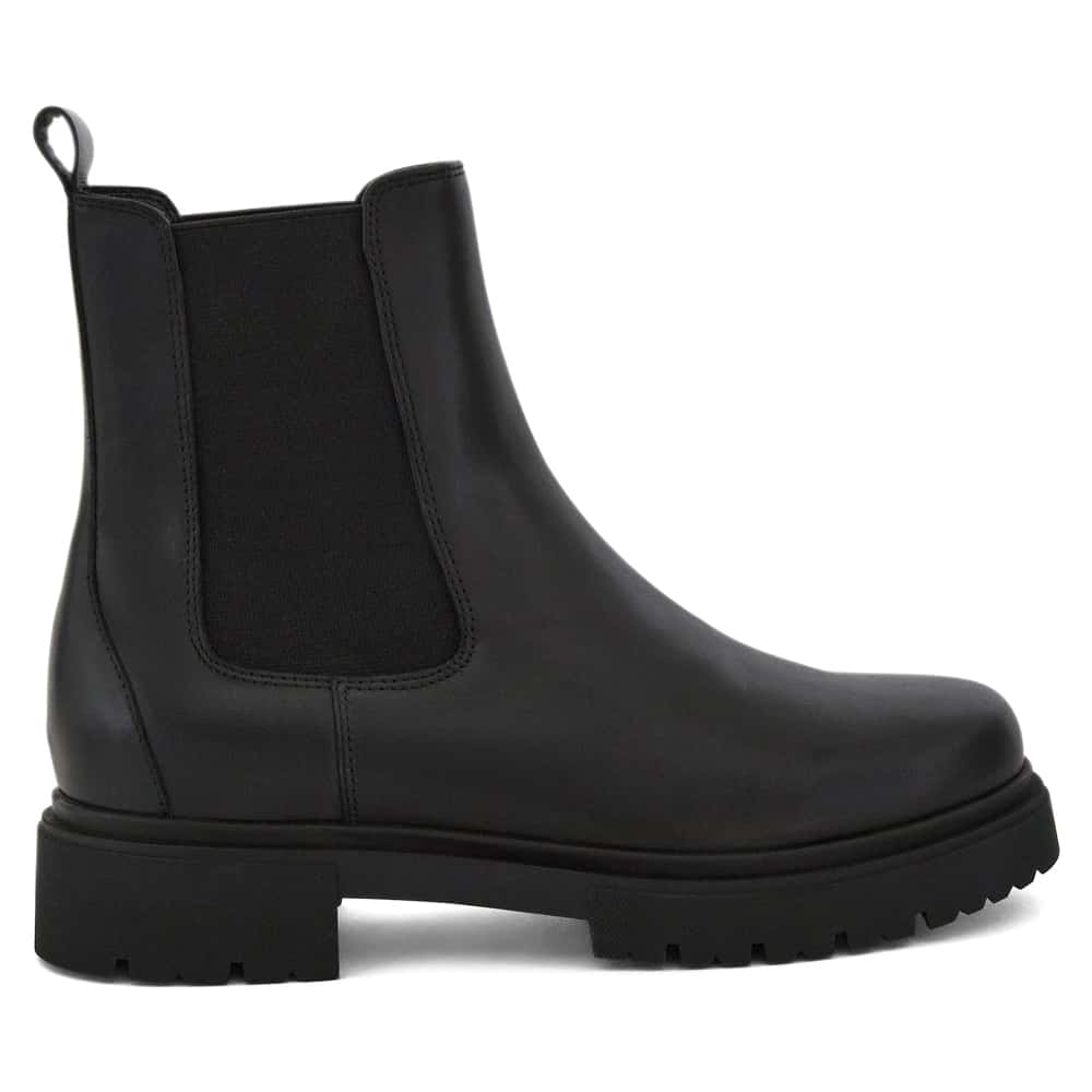 Freya Boot in Black Leather