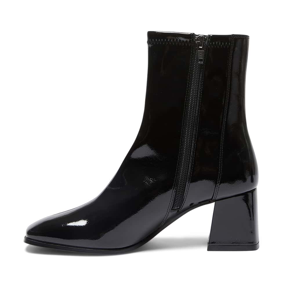 Hampton Boot in Black Patent Crinkle Stretch Patent
