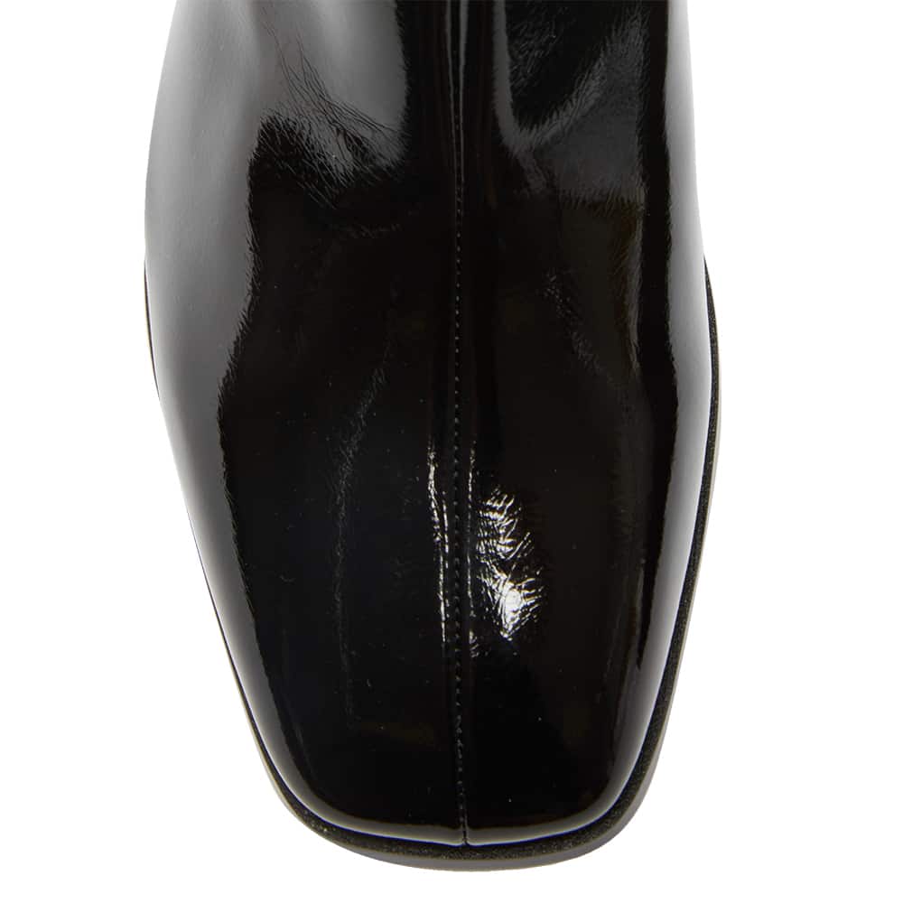 Hampton Boot in Black Patent Crinkle Stretch Patent