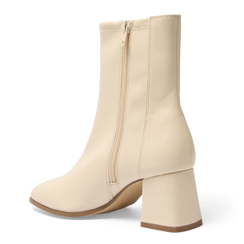 Hampton Boot in Bone Stretch