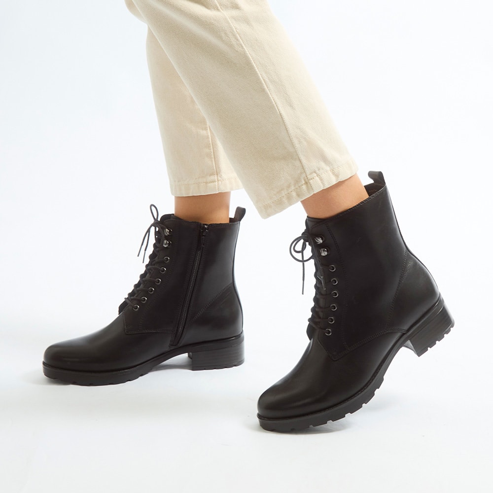 Inferno Boot in Black Leather