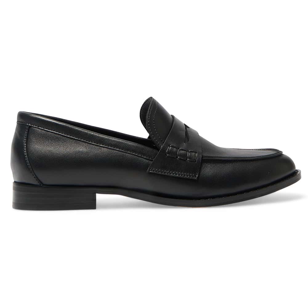 Mabel Loafer in Black Leather