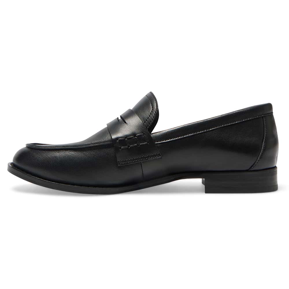 Mabel Loafer in Black Leather
