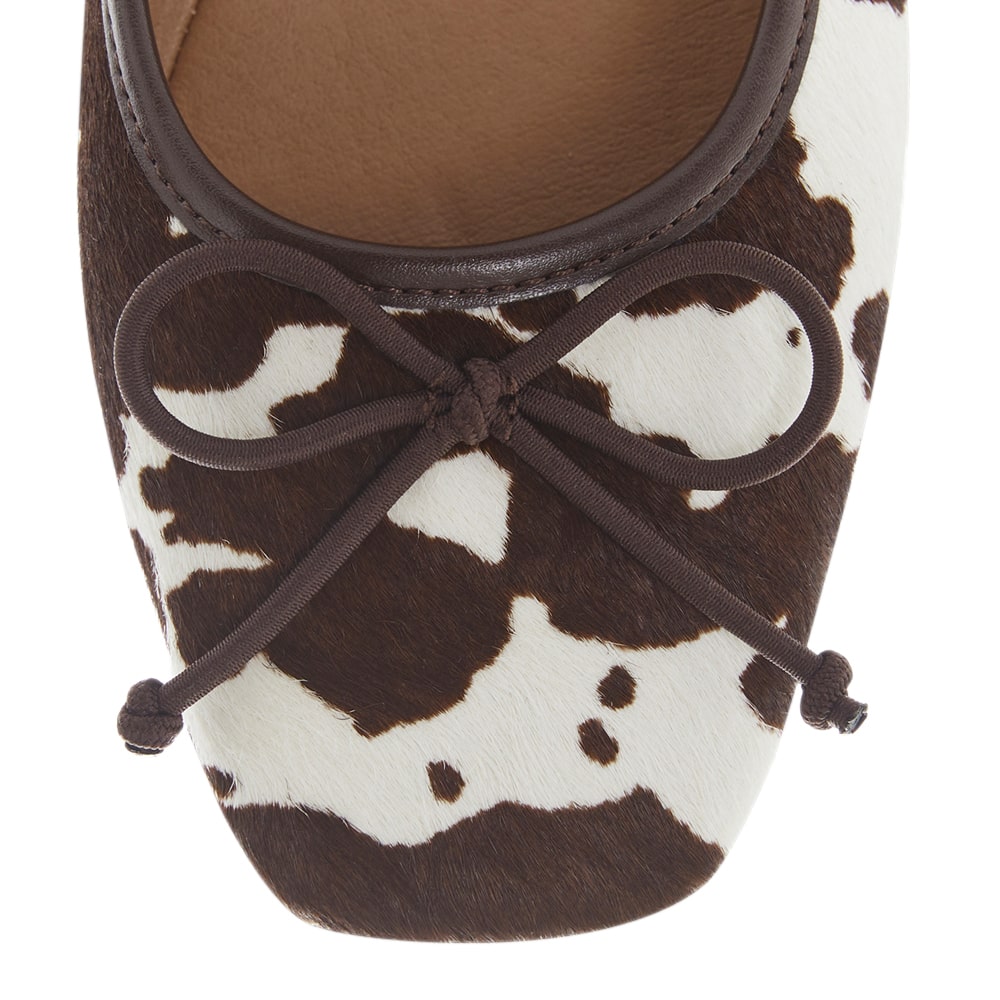 Maya Flat in Chocolate Multi Pony