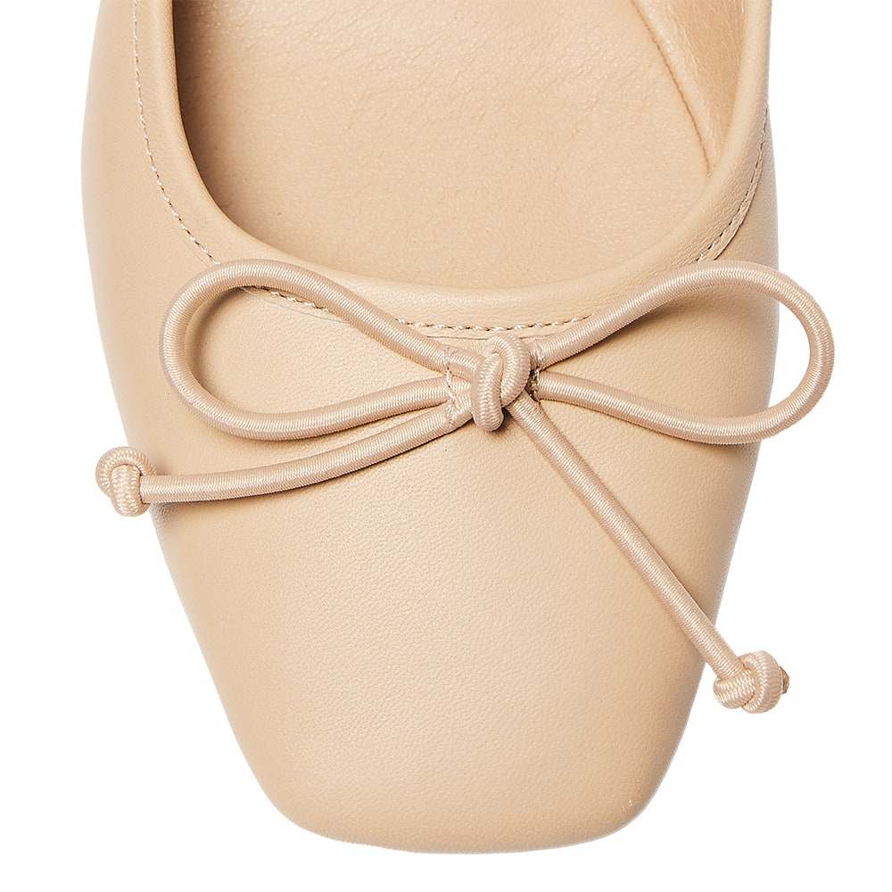 Maya Ballet Flat in Nude Leather