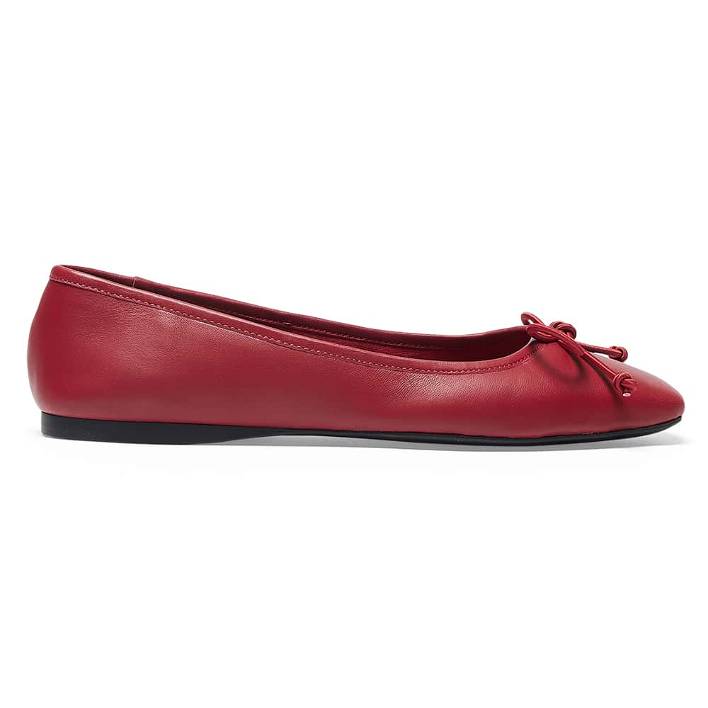 Maya Flat in Red Leather