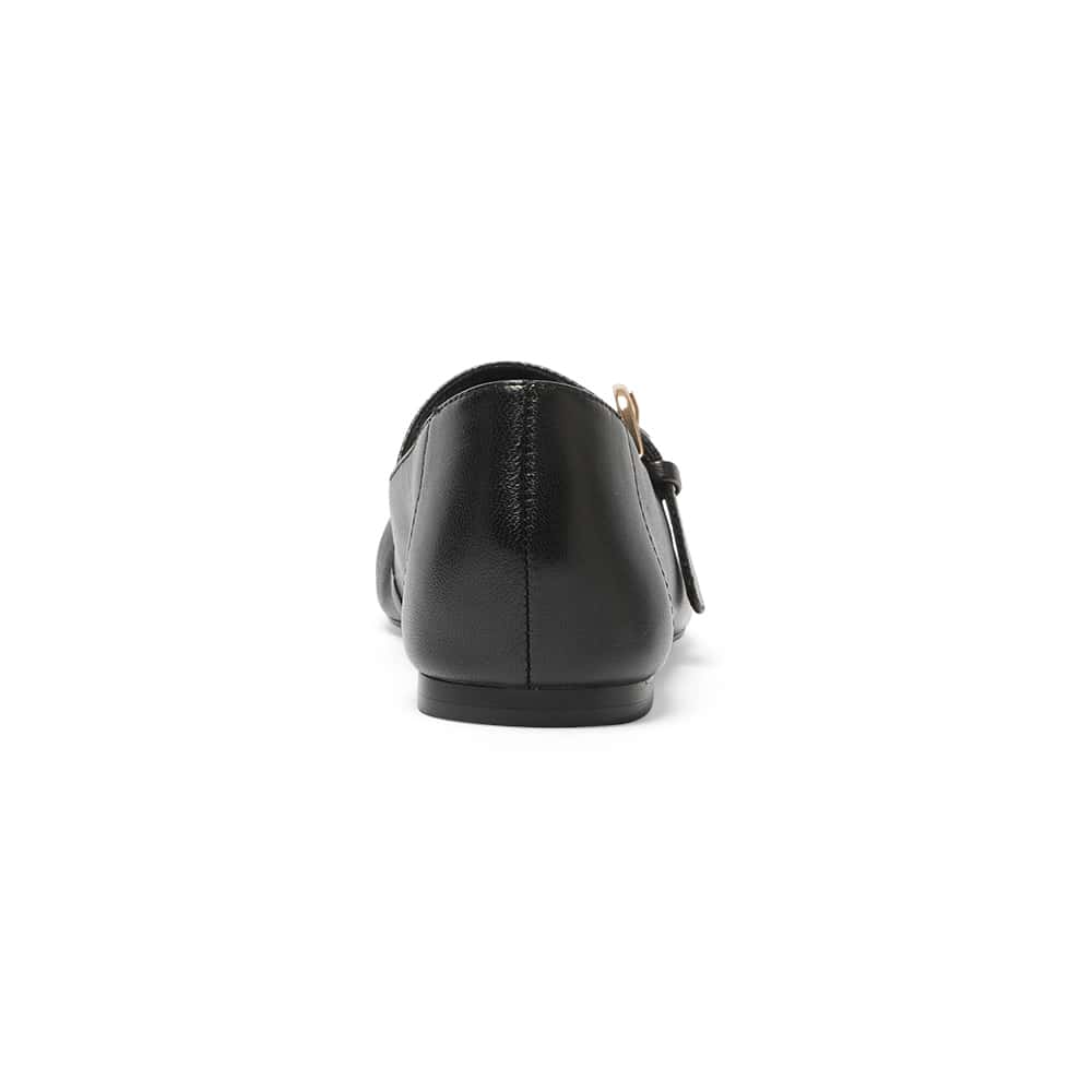 Melrose Flat in Black Leather