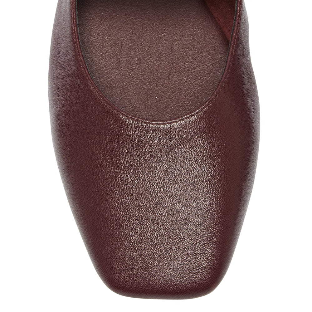 Melrose Ballet Flat in Wine   Leather