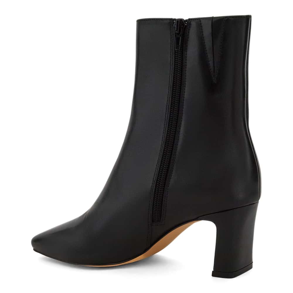 Mila Boot in Black Leather