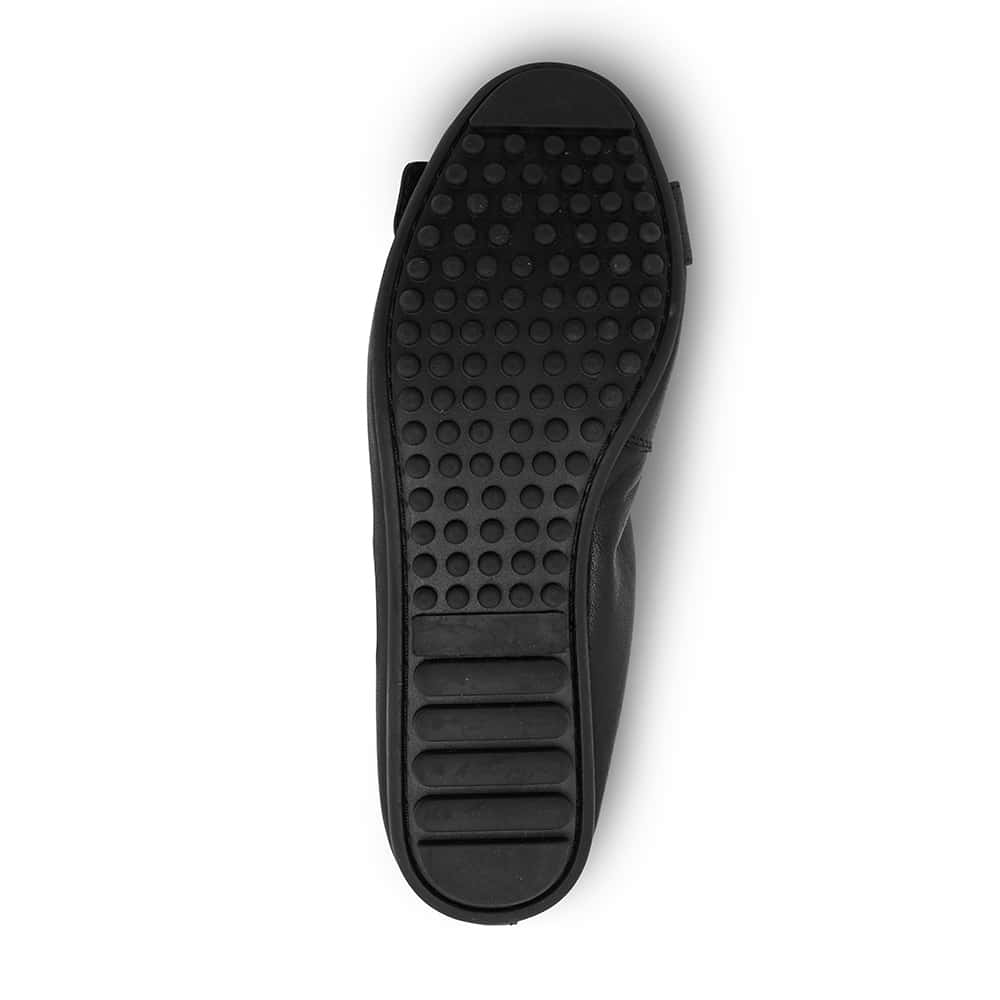 Pentagon Ballet Flat in Black Leather