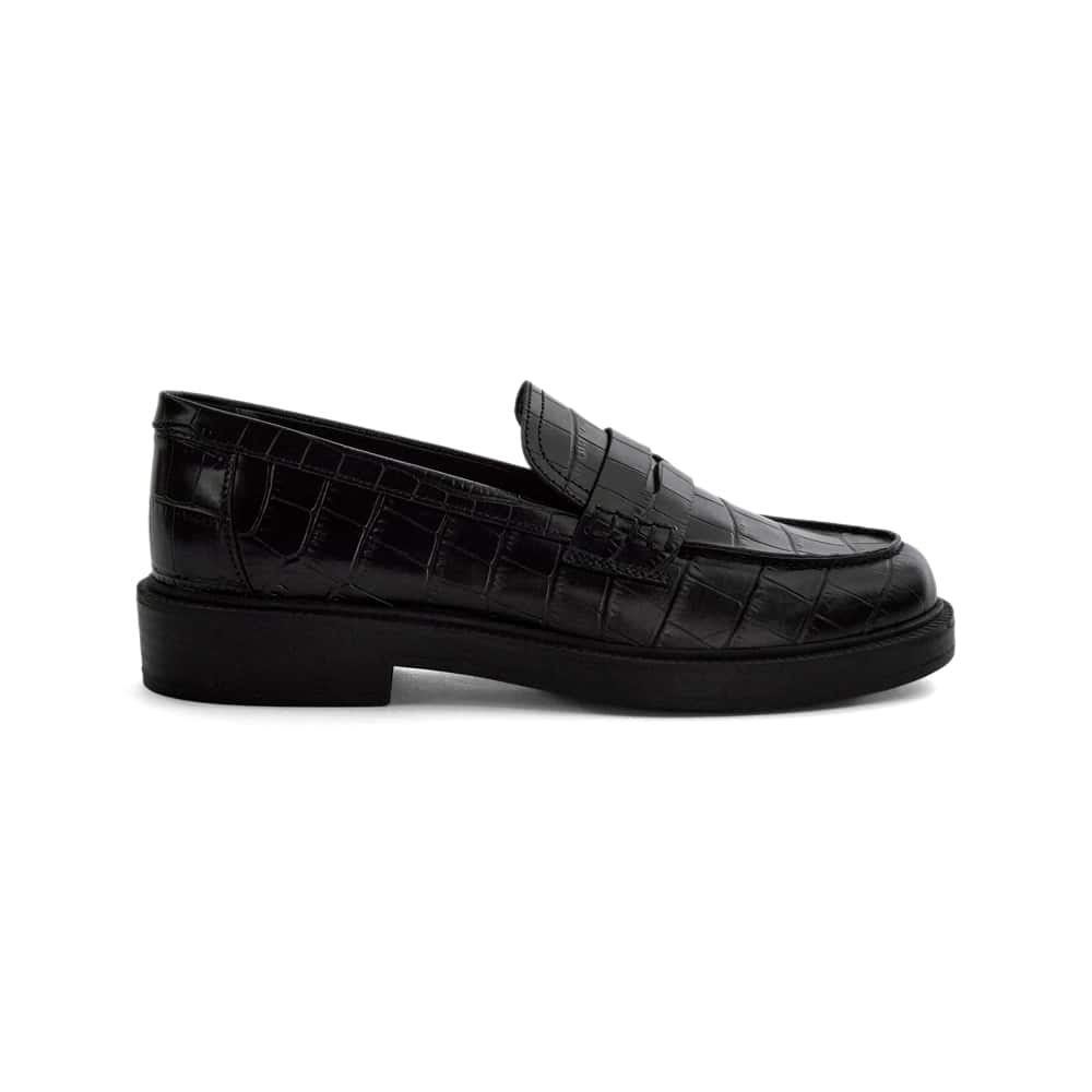 Pia Loafer in Black Croc
