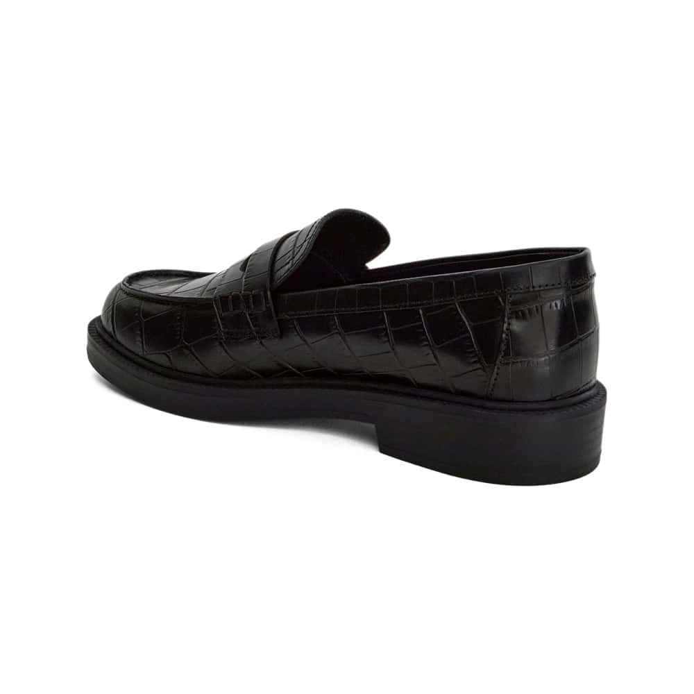 Pia Loafer in Black Croc