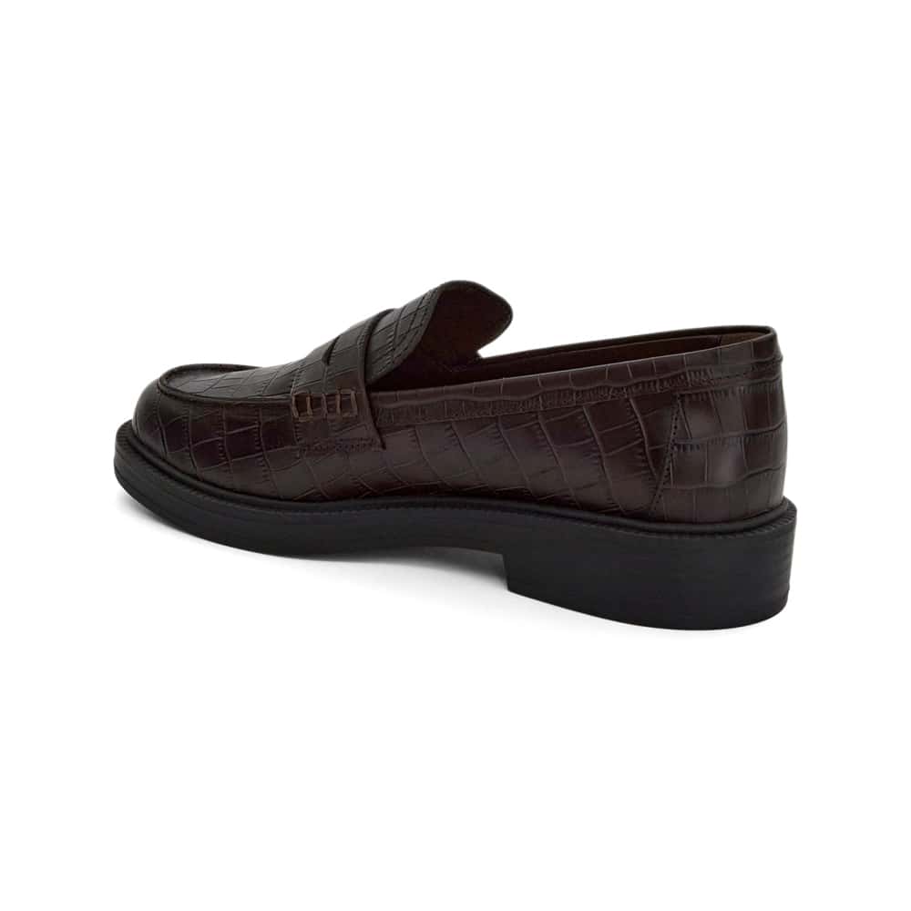 Pia Loafer in Chocolate Croc Croc