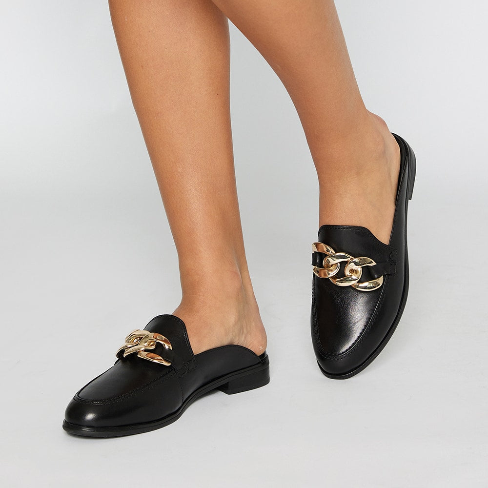Pivot Loafer in Black Leather