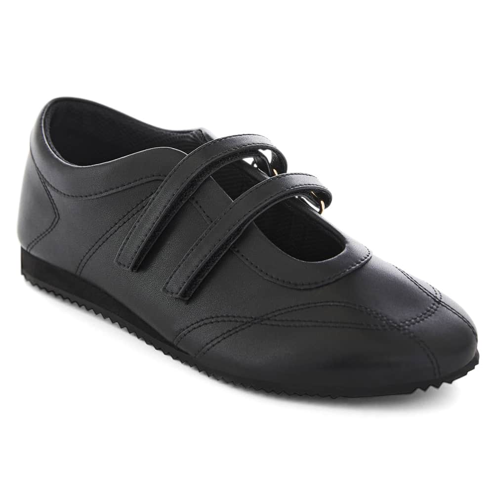 Pronto Sneaker in Black Leather