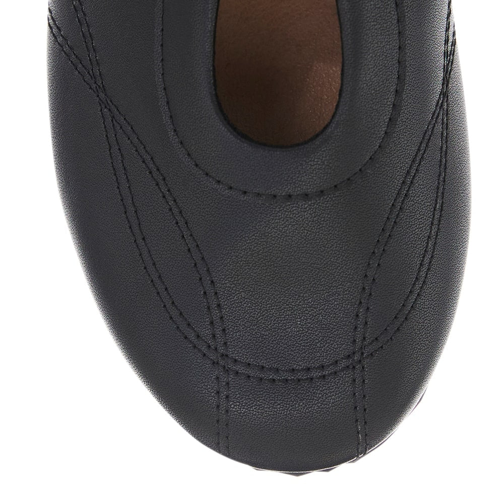 Pronto Sneaker in Black Leather